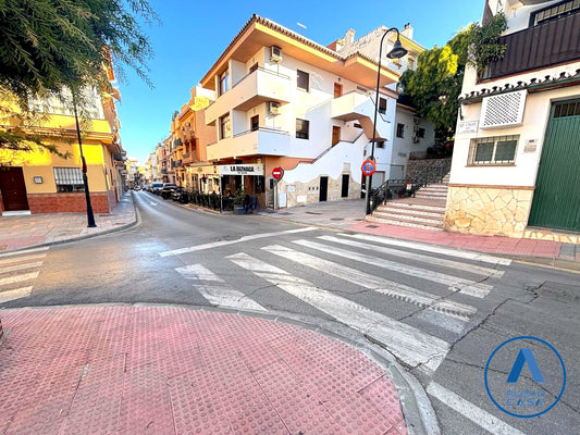 Piso en venta en Los Rios - Care-Las Lagunas, Mijas