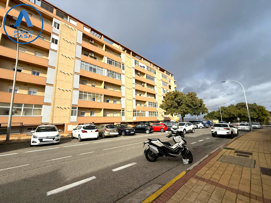 Piso en venta en San Bernabé-Algeciras