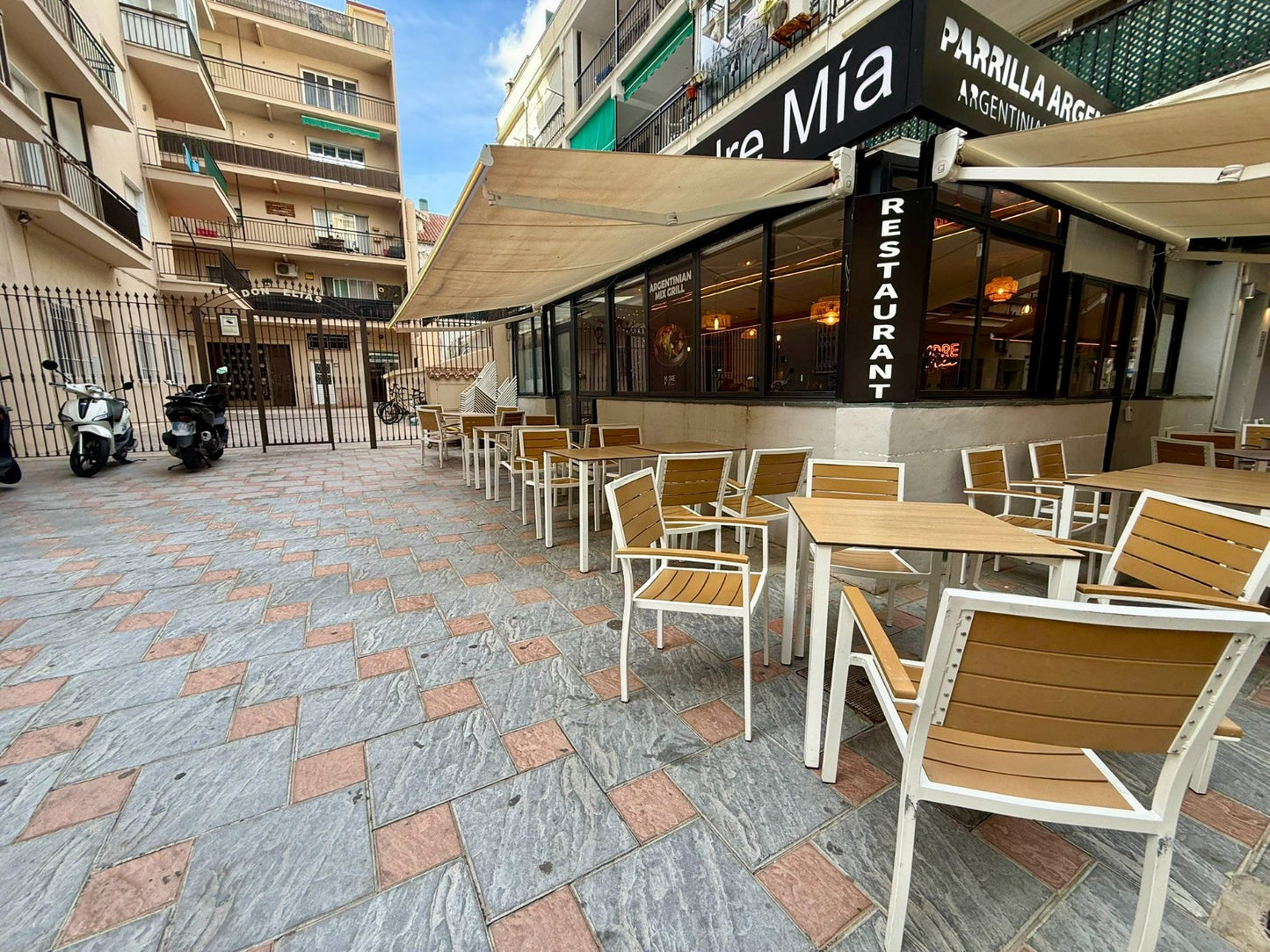 Local en venta en Playa de los Boliches-Fuengirola